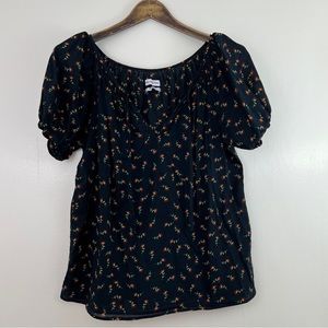 Urban Outfitters Dark Floral Print Cotton Blouse V-Neck Cinched Sleeves Medium